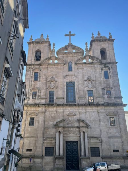 Ficheiro:Fachada Do Edificio.jpg