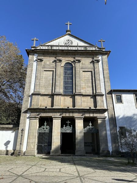 Ficheiro:Mosteiro de Moreira da Maia - Fachada.jpg