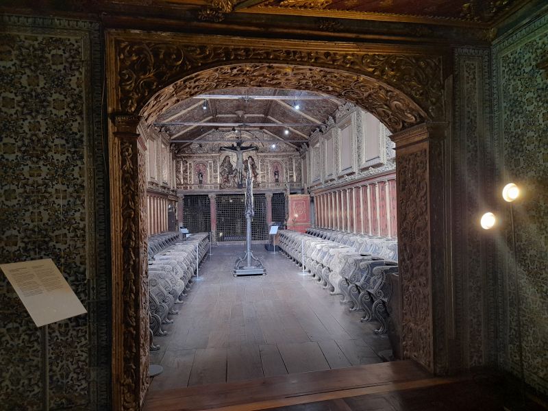 Ficheiro:Coro-alto da Igreja de Jesus.jpg