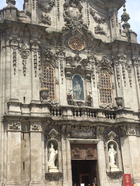 Ficheiro:Fachada da Igreja dos Terceiros do Carmo.jpg