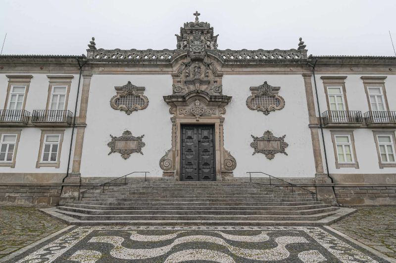 Ficheiro:Fachada principal.jpg