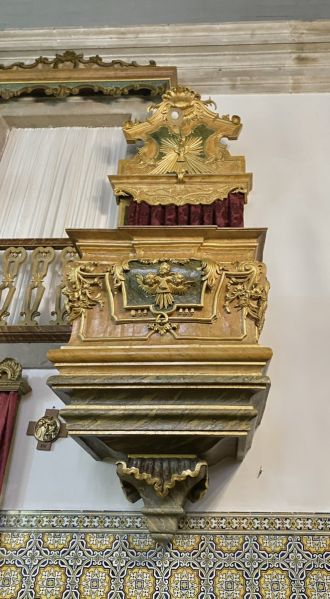 Ficheiro:B5B7BC50-1C0E-4425-9B3F-E1A2B0780FC5 1 105 c.jpg