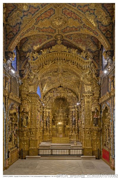 Ficheiro:Capela-mor da Igreja.jpg