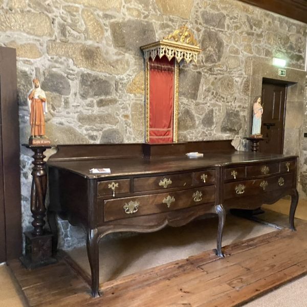 Ficheiro:DFFFA947-E842-42E9-B3F1-87B0328458F1 1 105 c.jpg